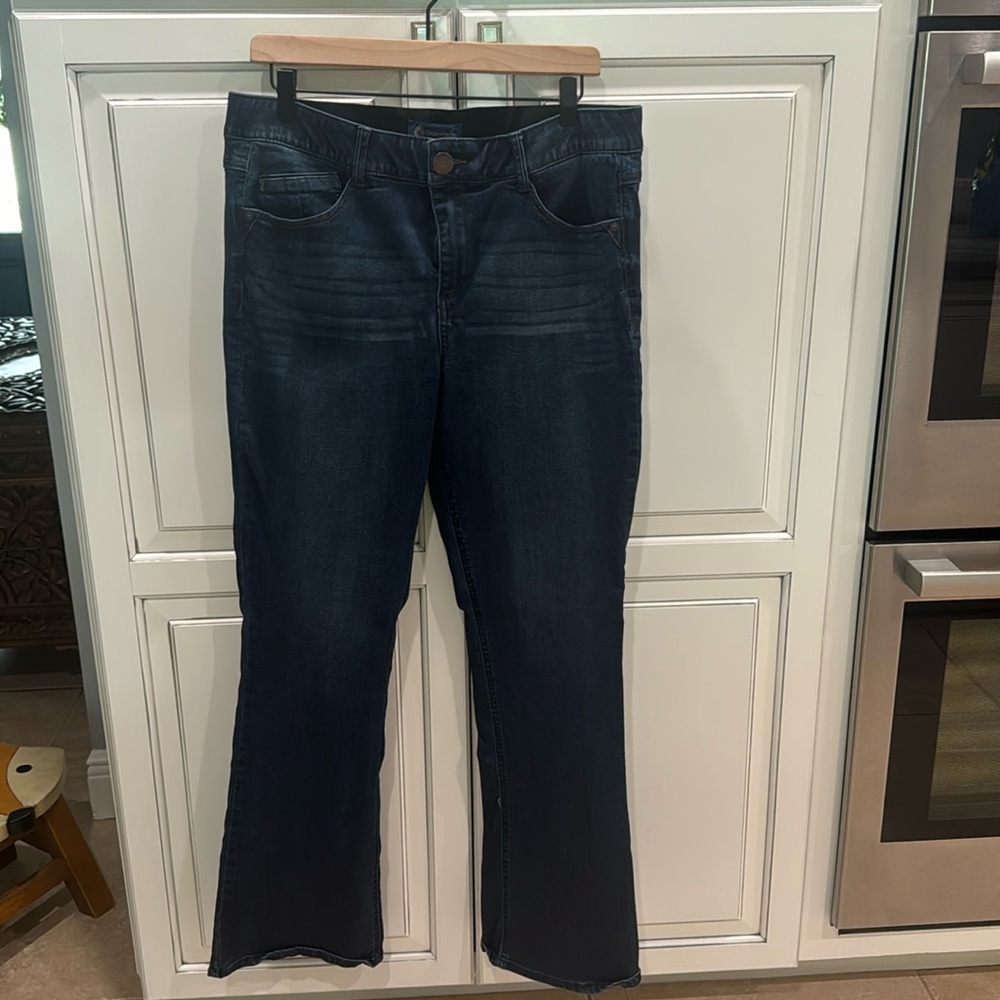 Democracy “ab”solution stretch boot cut dark wash jean size 14